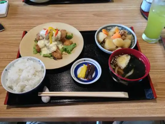 Gambar Makanan Yukashi Japanese Restaurant 1