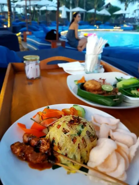 Gambar Makanan Komune Beach Club 10