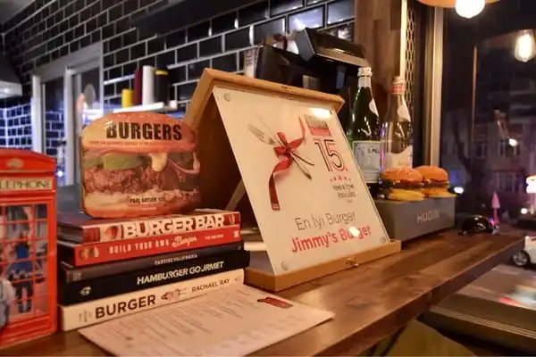 Jimmy&apos;s Burger'nin yemek ve ambiyans fotoğrafları 2