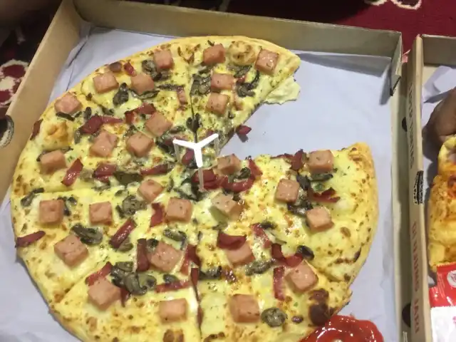 PHD (Pizza Hut Delivery)