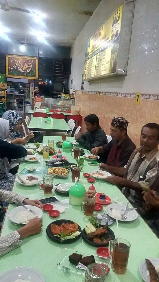 Rumah Makan Sari