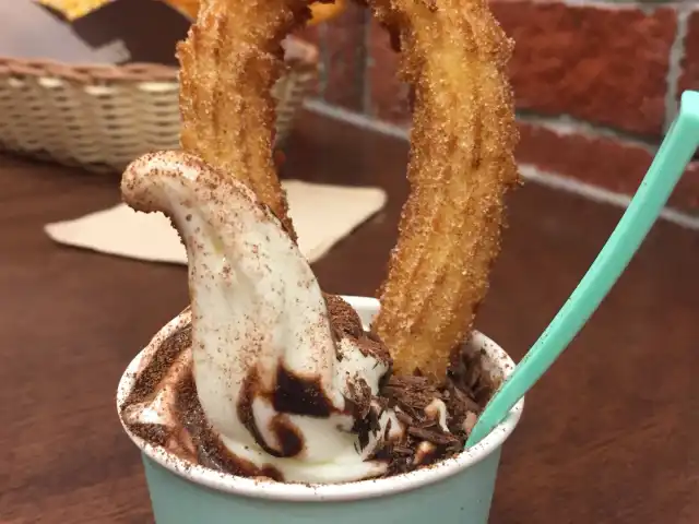 Street Churros Food Photo 14