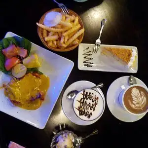 Coffee &amp; Dream Cafe Food Photo 2
