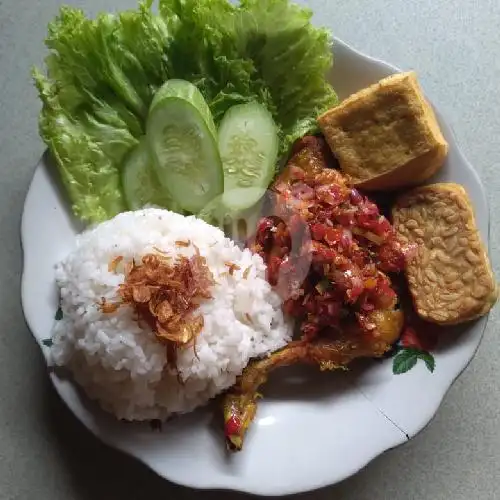 Gambar Makanan Ayam Geprek Dan Pecel Lele Dapur Umi 2, Kalimalang 19