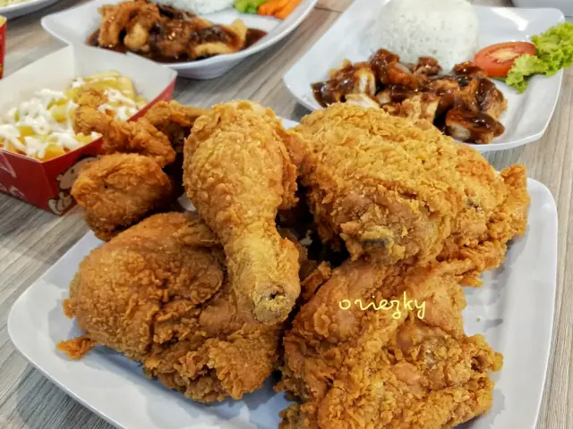 Gambar Makanan Toby's Fried Chicken 4