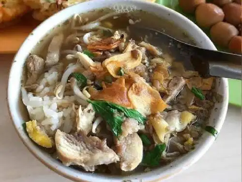 Soto Kudus dan Nasi Pindang kang uduk