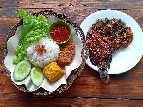 AYAM BAKAR&IKAN BAKAR KANG DADAN