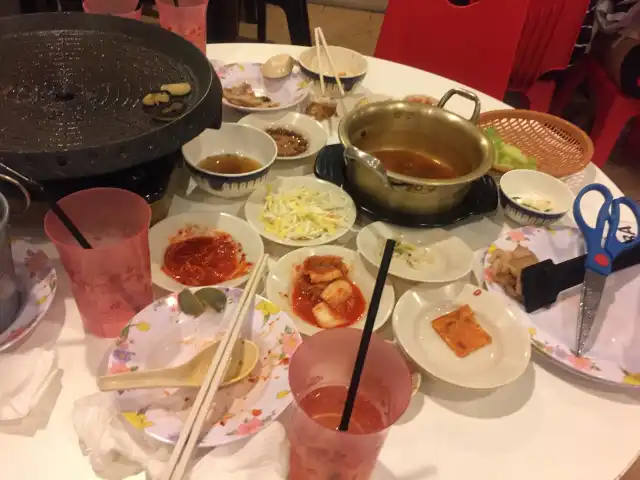 돈돼지 삼겹살 Don Dwae Ji Sam Gyeob Sal Unlimited Refillable Korean BBQ Food Photo 11