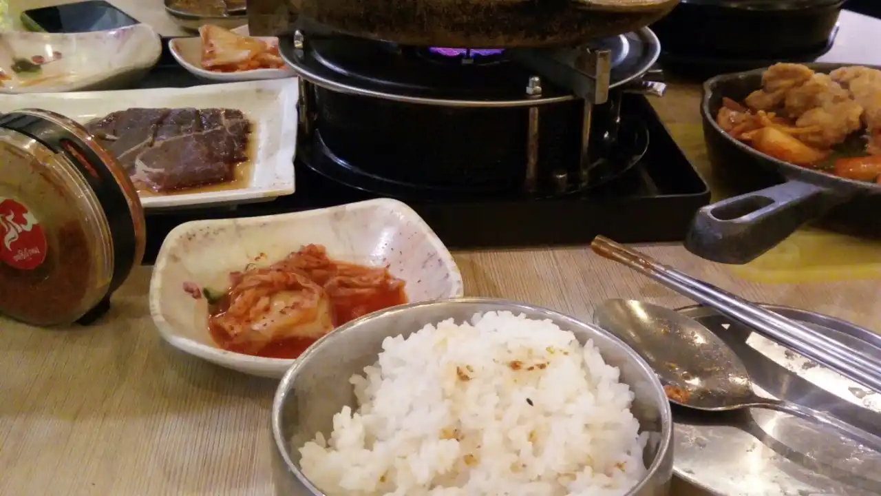 Mujigae Bibimbab & Casual Korean Food