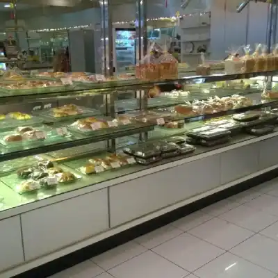 Oriental Cake & Bakery