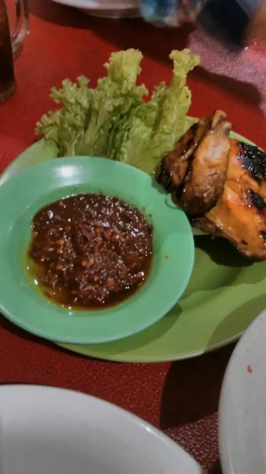 Gambar Makanan ayam bakar pak tris 2