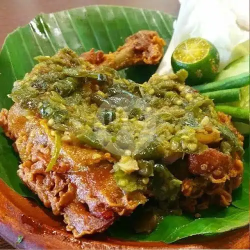 Gambar Makanan Ayam Penyet Sambel Ijo Berkah Jaya, Gang Samudra 10