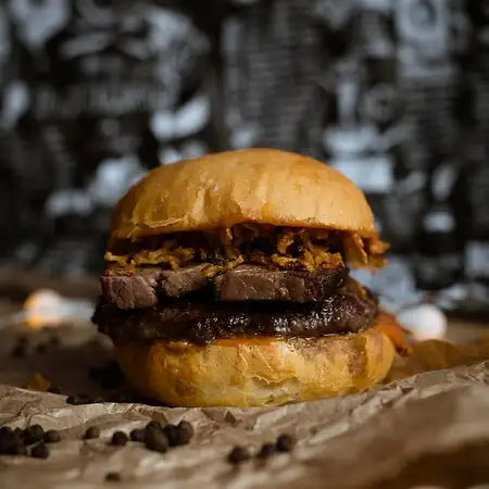 The Smokey BBQ & Burger'nin yemek ve ambiyans fotoğrafları 6