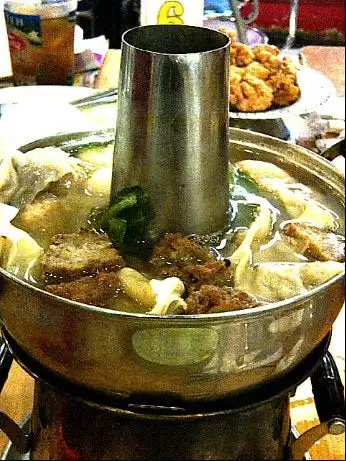 Gambar Makanan Steamboat House 6