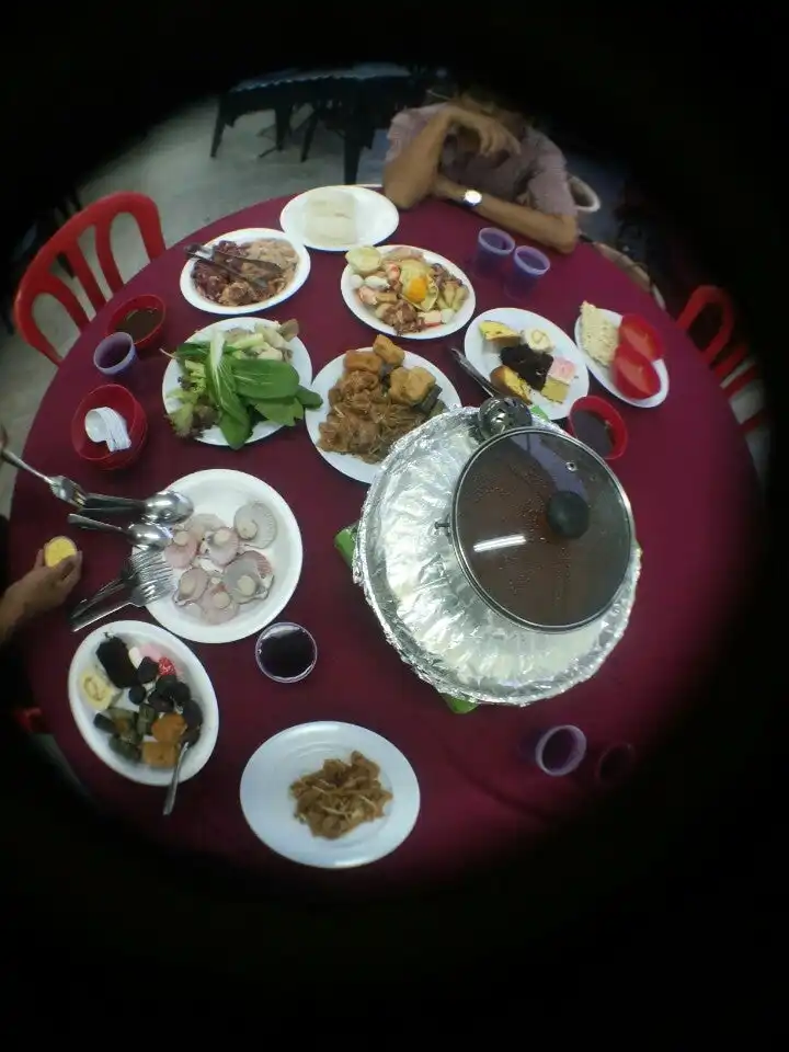 Steamboat Antarabangsa Seksyen 7