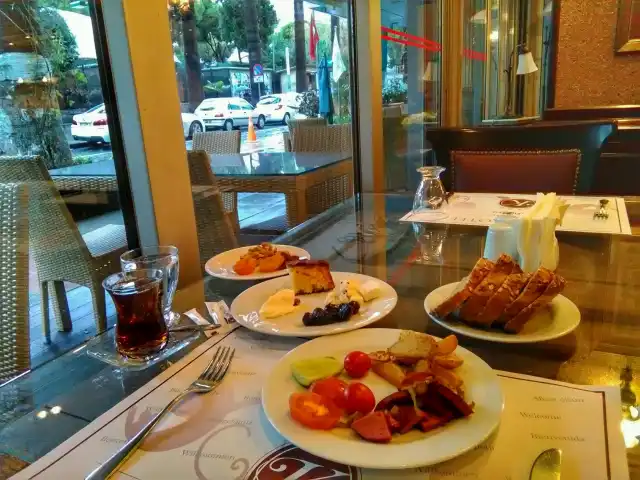 Karaca Otel Restaurant'nin yemek ve ambiyans fotoğrafları 12