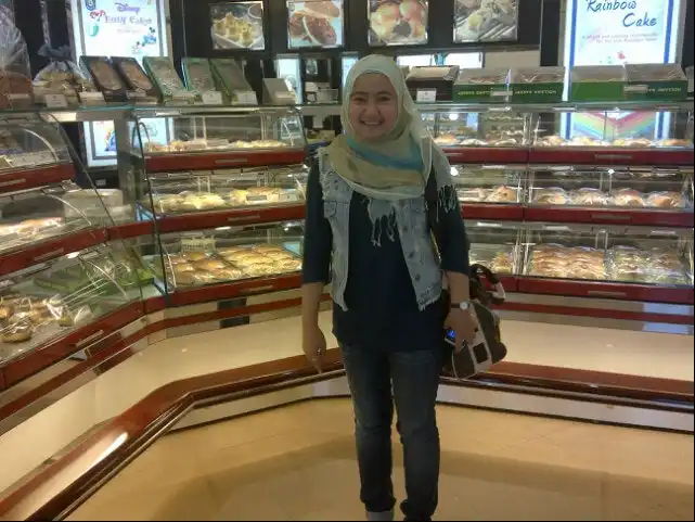 Holland bakery padalarang