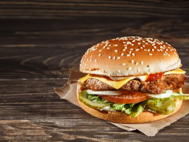 Tezgah Burger'nin yemek ve ambiyans fotoğrafları 1