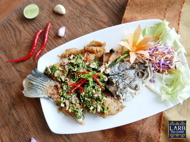 Gambar Makanan Larb Thai Cuisine 2