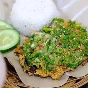 Gambar Makanan Ayam Penyet Sambel Ijo Berkah Jaya, Gang Samudra 4