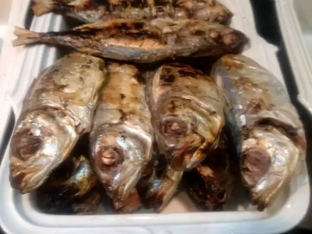 Gambar Makanan Warung Ikan Bakar Khas Papua 9