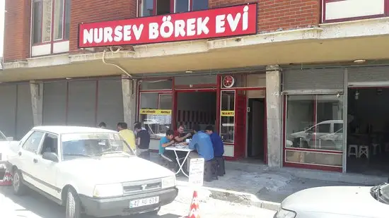 Nursev Börek ve Lavas Evi