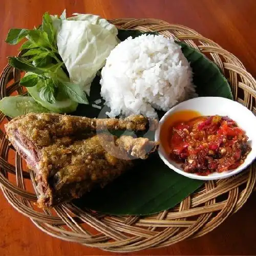 Gambar Makanan Pecel Ayam Khas Jawa Timur, Cilandak 2
