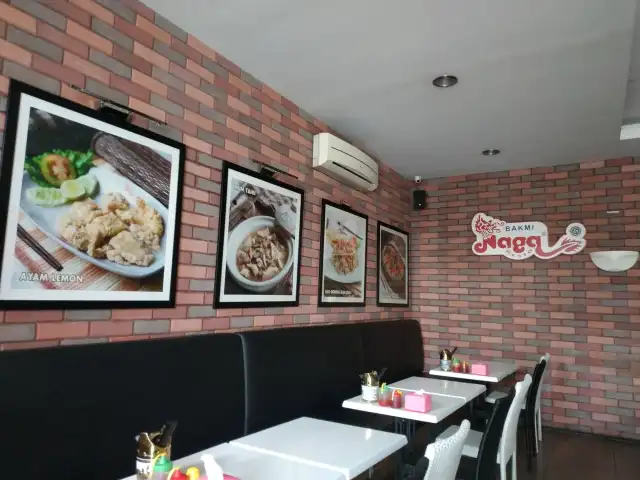 Gambar Makanan Bakmi Naga Resto 19