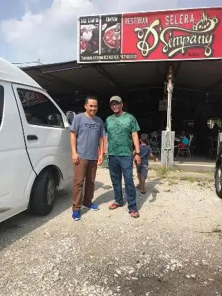 Restoren D Simpang