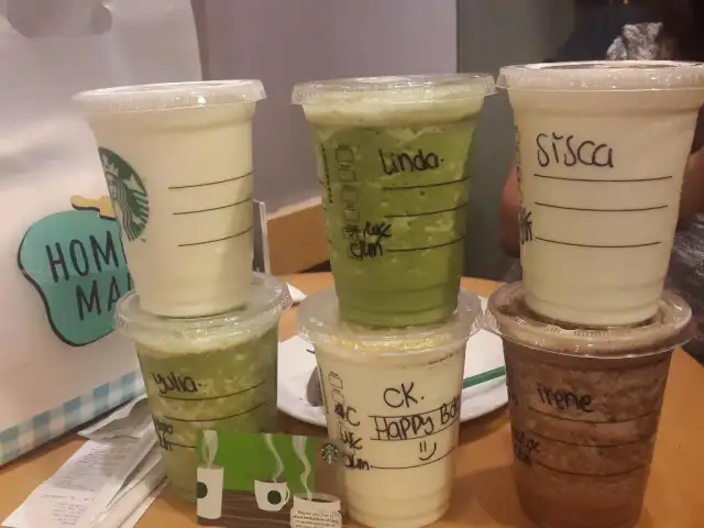 Gambar Makanan Starbucks - Lapiazza 4