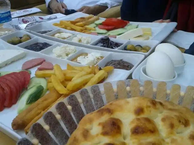 Cafe'de pide'nin yemek ve ambiyans fotoğrafları 2