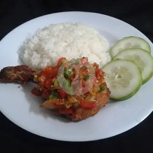 Gambar Makanan Gudeg dan Ayam Bacem Pawon Bu Noor, Sukun 5