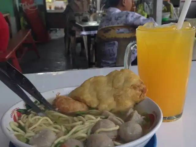 Gambar Makanan Bakso Pak De 1