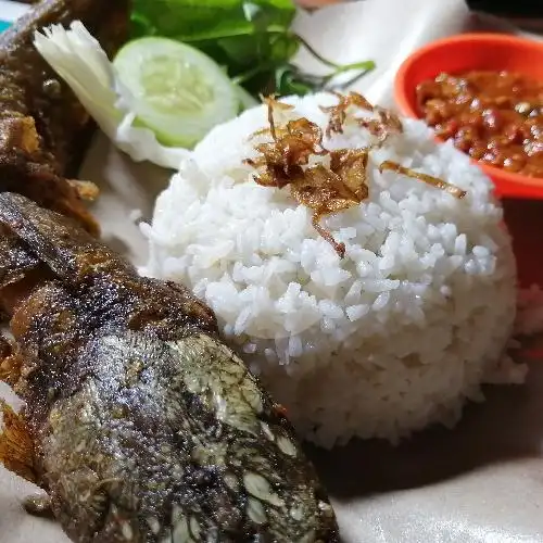 Gambar Makanan Warung Pecel Lele Pakde Lan, Melawai 2