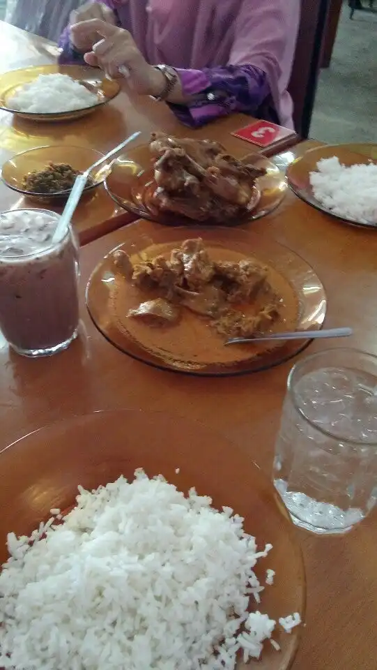 Kedai Nasi Ayam Kampung Chabang Empat Food Photo 9