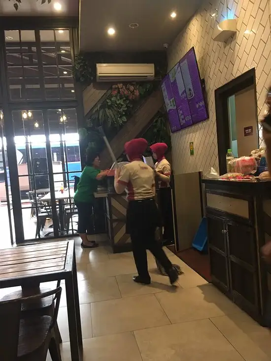 Gambar Makanan Solaria Soekarno Hatta 9