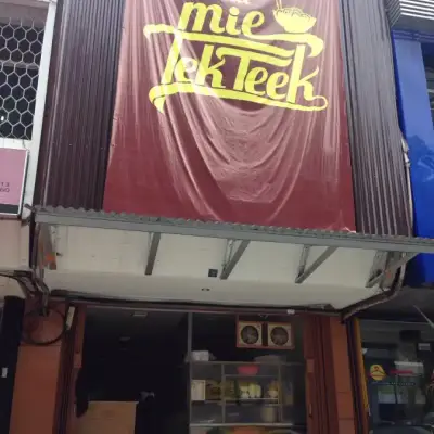 Kedai Mie Tek Tek