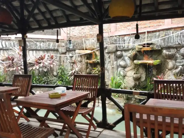 Gambar Makanan Resto Taman Hek 14