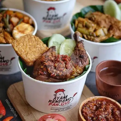 Gambar Makanan Ayam Rendang Pak Gus, Kelapa Hybrida 2