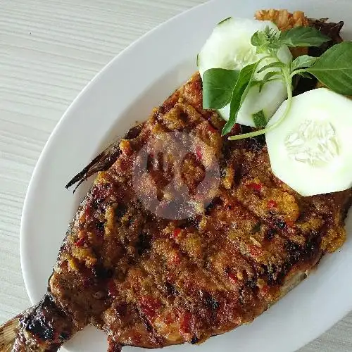 Gambar Makanan Kemangi Resto Spesial Ikan Bakar & Ayam Bakar, MT Haryono 1