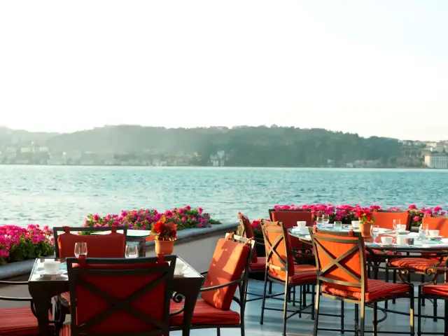 Aqua Restaurant - Four Seasons Hotel Bosphorus'nin yemek ve ambiyans fotoğrafları 9
