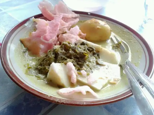 Gambar Makanan Kedai ketupat gulai paku Onen 8