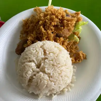 Nasi Ayam Penyet Sarang Lebah