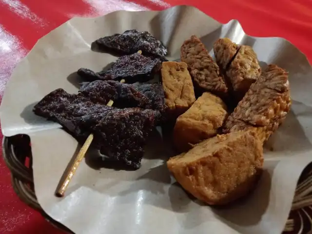 Gambar Makanan Nasi Uduk Ayam Goreng Betawie 4