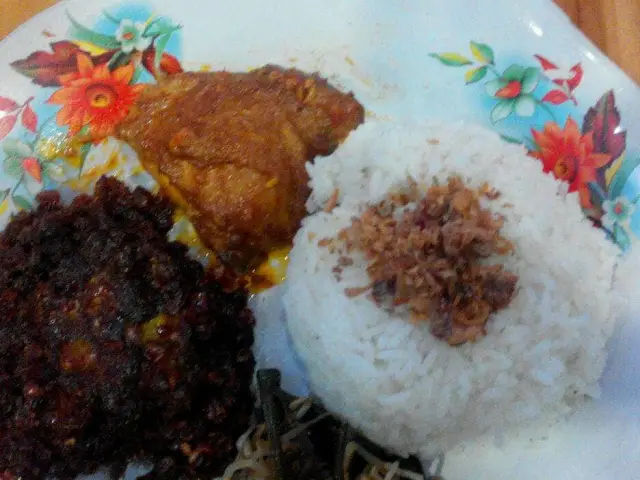 Gambar Makanan Tridatu 6