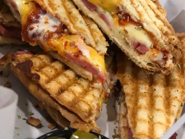 Cheddar’s Tost & Waffle Cafe'nin yemek ve ambiyans fotoğrafları 11