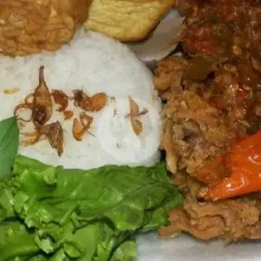 Gambar Makanan Ayam Geprek Mama Arsyam, Subur 13