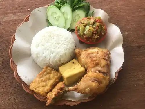 Ayam Penyet & Lele Sambel Dadak, Apartemen Kalibata City