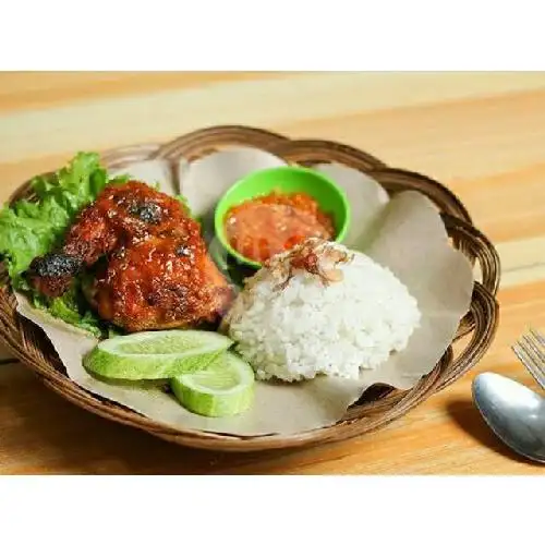 Gambar Makanan Cafe n Resto Seleb, Cilodong 10