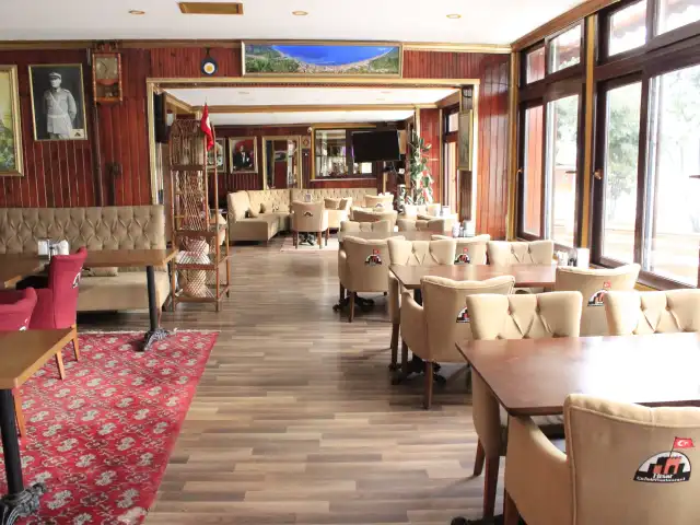 Antik Laterna Cafe & Restaurant'nin yemek ve ambiyans fotoğrafları 17